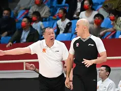 好评如潮:专家盛赞双方精彩表现与激烈对抗! 好评如潮:专家盛赞双方精彩表现与激烈对抗!