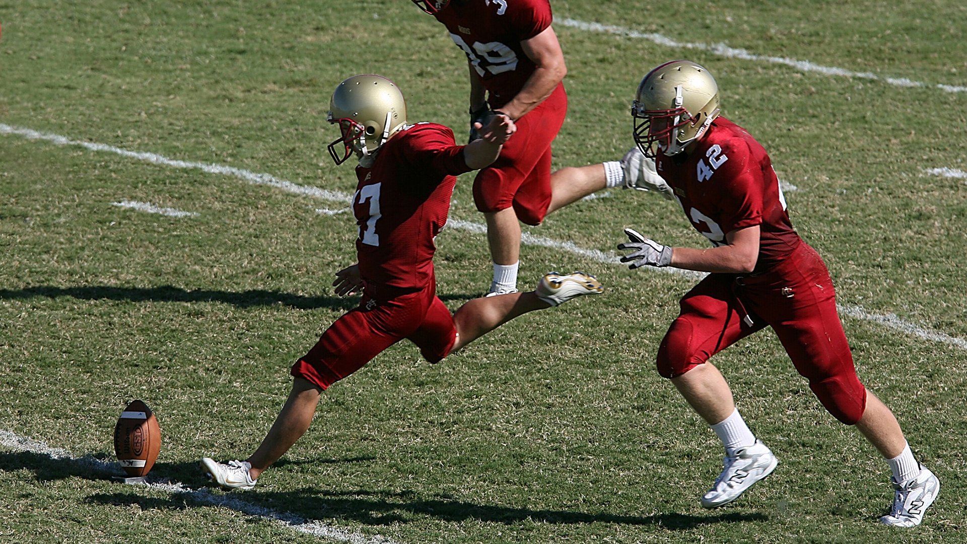 _专业竞赛与业余比赛同步进行，丰富赛事内容_，专业竞赛活动